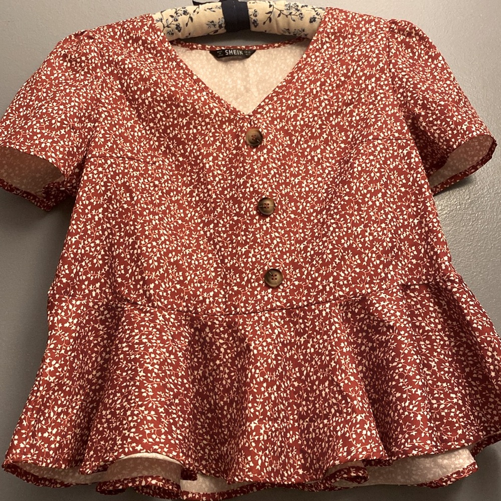 SHEIN TOP - Picture 3 of 8